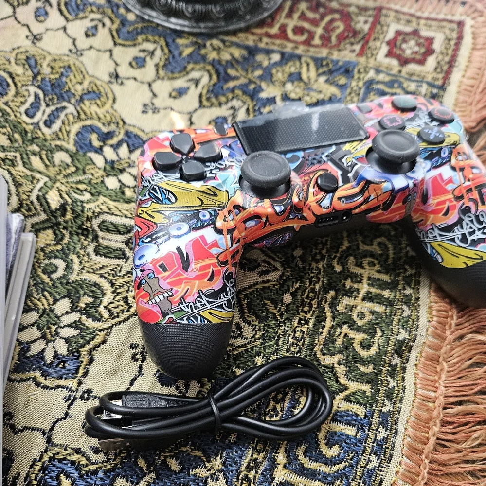 Custom Graffiti Wireless Controller
